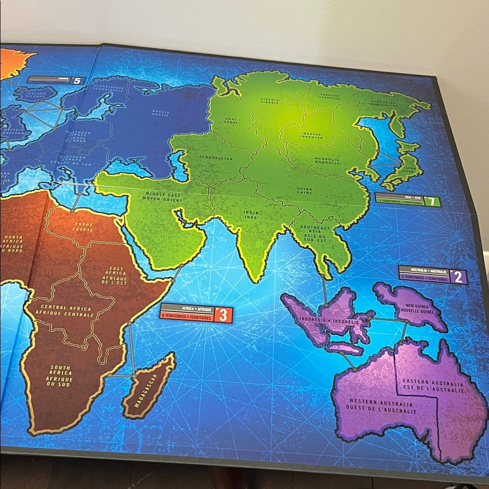 Hasbro Risk Board Game - Picture 6 of 12